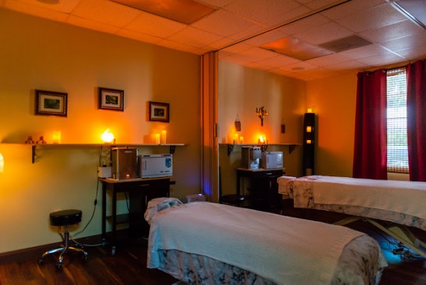 Slide image 2 of 3 for planet-massage-spa