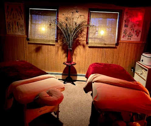 Slide image 2 of 2 for body-kneads-spa