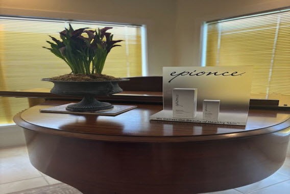 image for Kristen Thomason, LMT