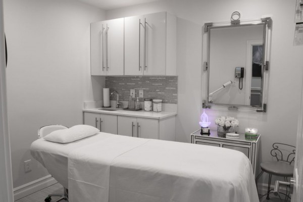 Slide image 4 of 5 for stetik-spa-amp-beauty