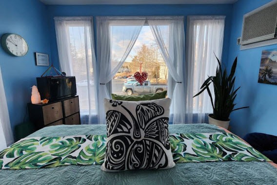 Slide image 1 of 8 for spa-voyage