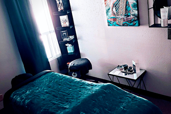 Slide image 1 of 2 for sandglass-massage