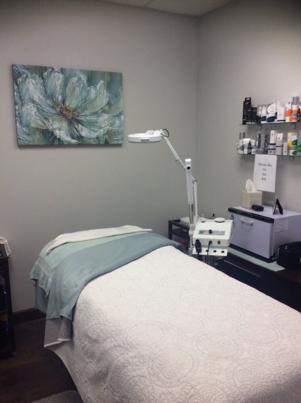 Slide image 5 of 7 for luxe-skin-spa