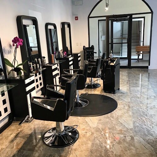 Slide image 7 of 7 for style-bar-nail-spa