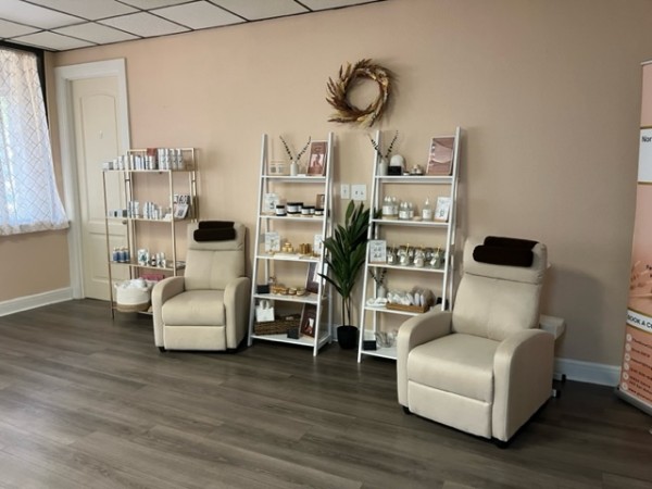 Slide image 1 of 4 for massage-peace