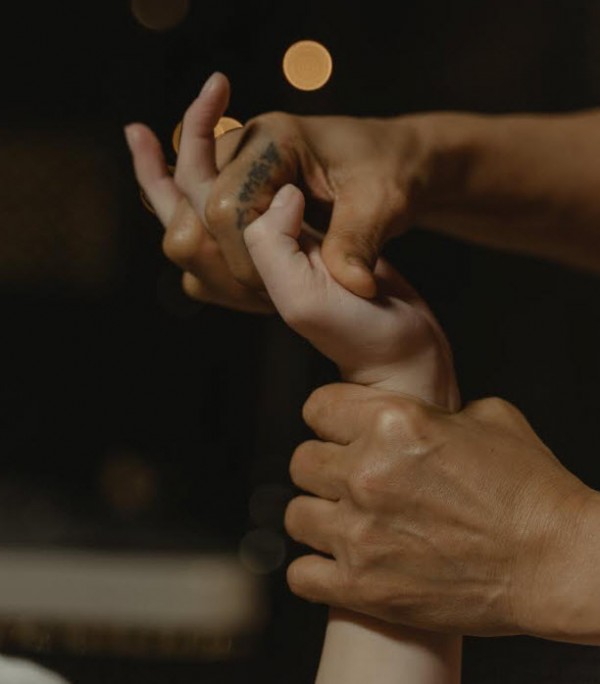 Slide image 5 of 6 for epicenter-wellness