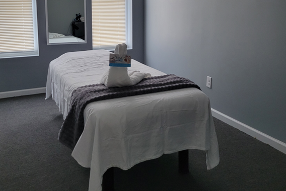 Slide image 3 of 6 for leau-salon-spa