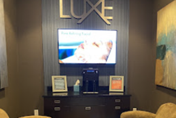 Slide image 4 of 4 for massageluxe-lake-st-louis