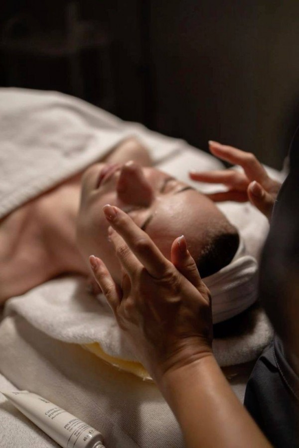 image for Pampered Peach Naples