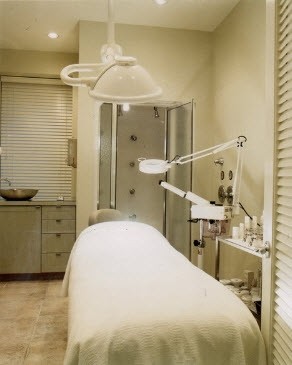 Slide image 3 of 4 for donna-scott-spa