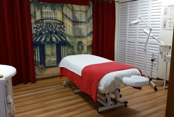 Slide image 1 of 4 for largo-massage-skin-care-center