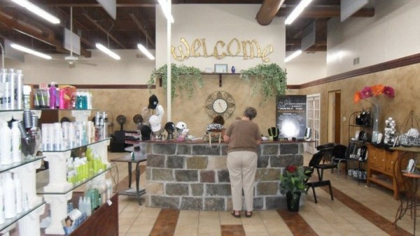 Slide image 3 of 6 for raylenes-total-salon-concepts-princeville