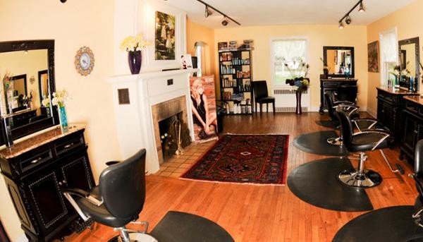 Slide image 1 of 7 for dragonfly-salon-and-studio
