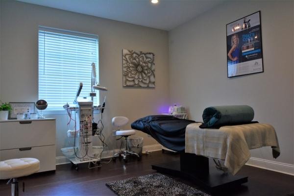 Slide image 2 of 6 for aesthetix-plus