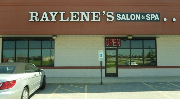 Slide image 6 of 6 for raylenes-total-salon-concepts-princeville