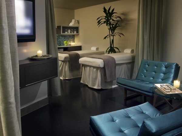 Slide image 3 of 6 for equinox-the-spa